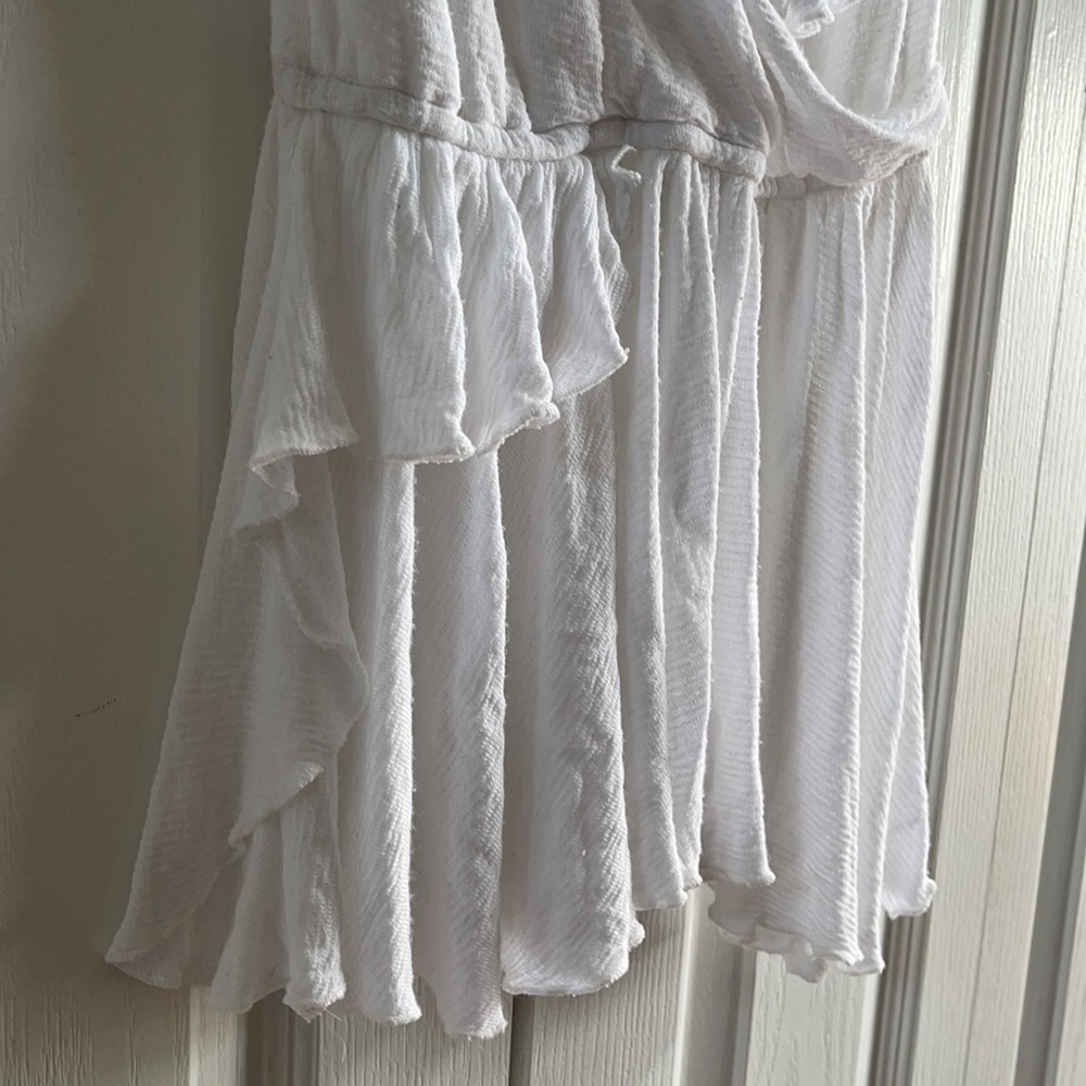 FREE PEOPLE Float Away Asymmetrical Ruffle Tank - Picture 8 of 15